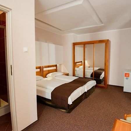 Residence Piata Sfatului Brasov Ngoại thất bức ảnh