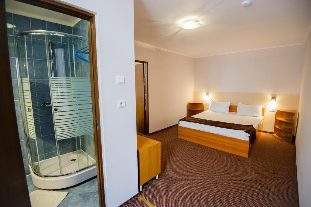 Residence Piata Sfatului Brasov Ngoại thất bức ảnh