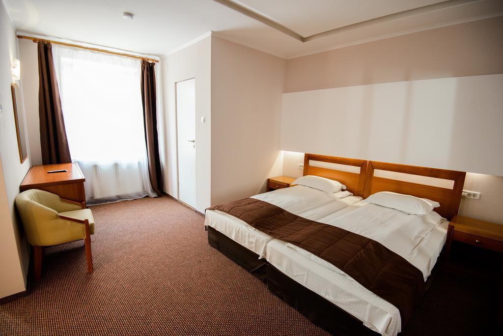 Residence Piata Sfatului Brasov Ngoại thất bức ảnh