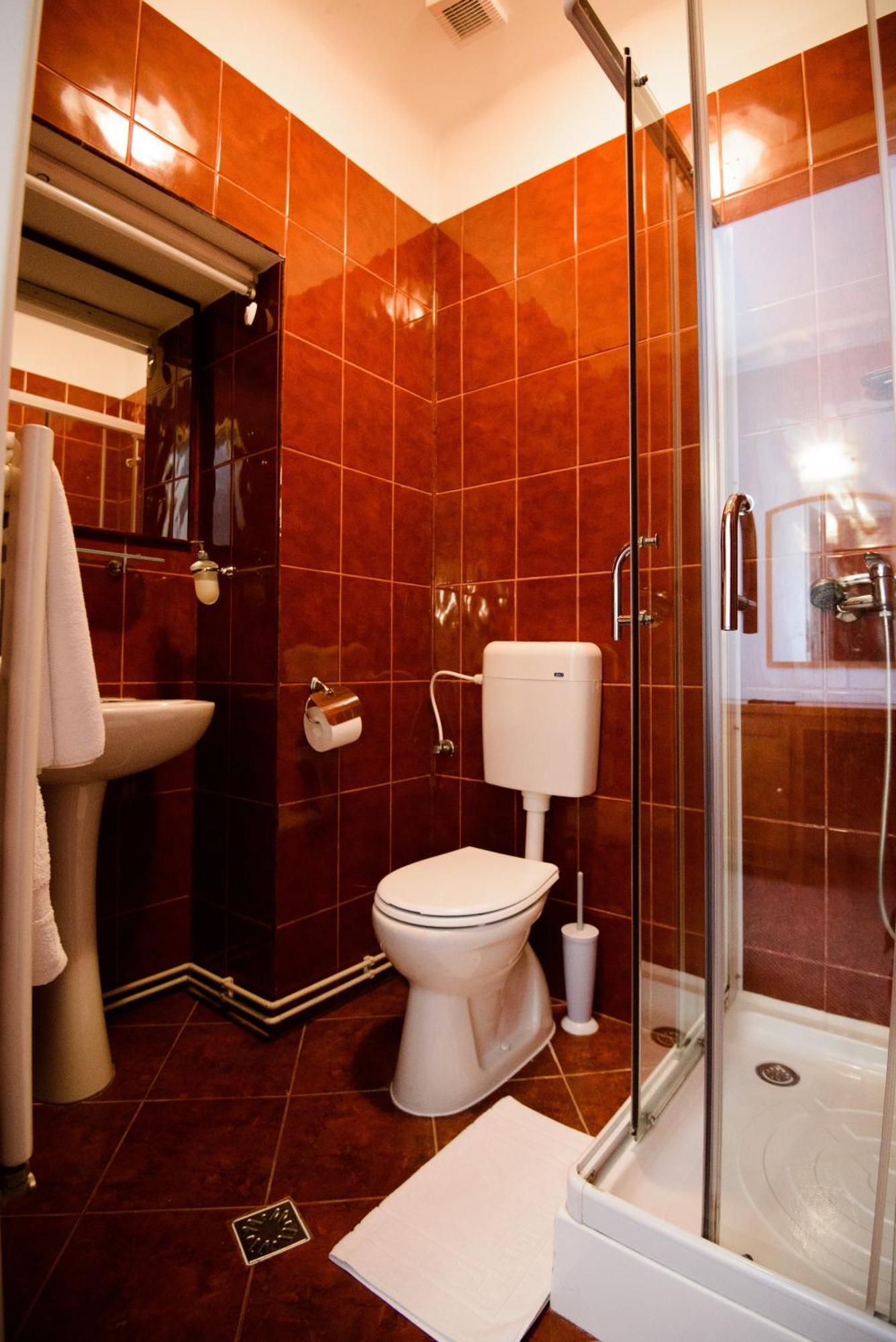 Residence Piata Sfatului Brasov Ngoại thất bức ảnh