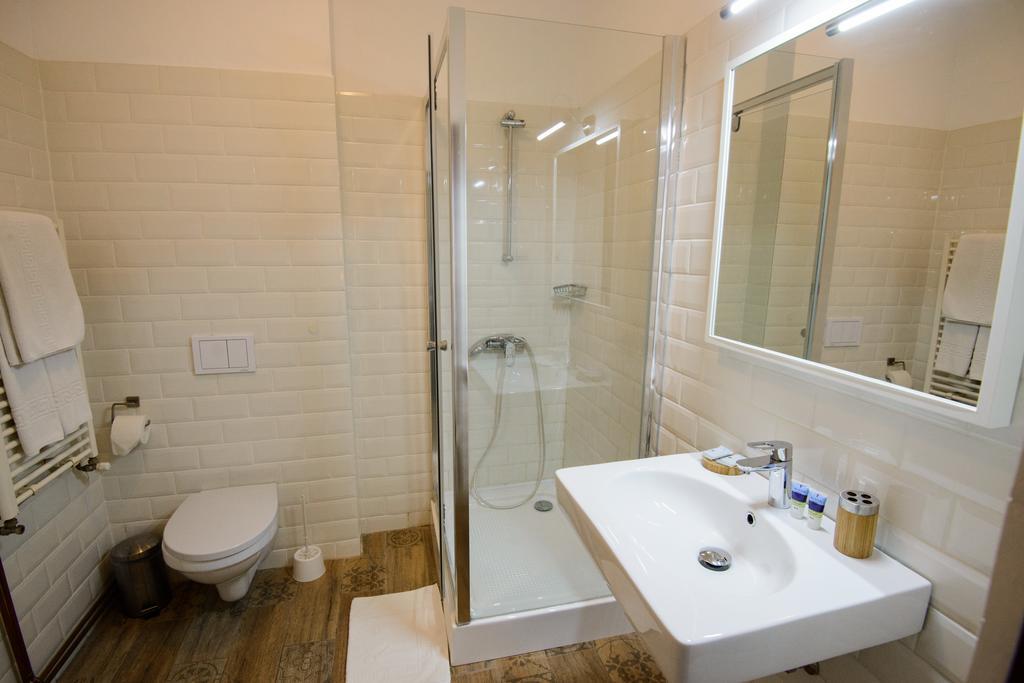 Residence Piata Sfatului Brasov Ngoại thất bức ảnh