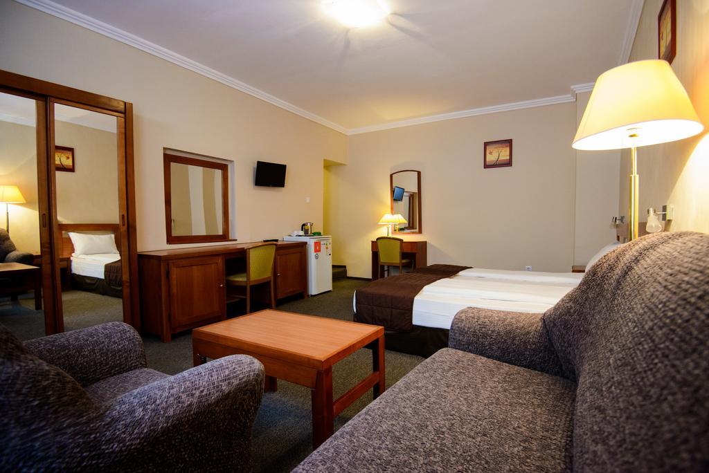 Residence Piata Sfatului Brasov Ngoại thất bức ảnh