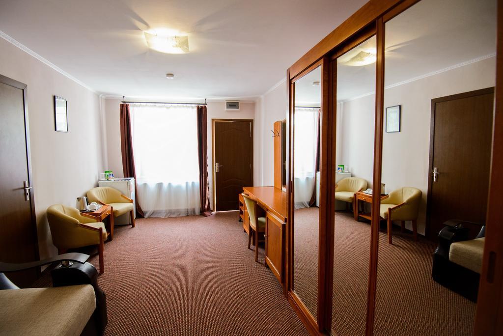 Residence Piata Sfatului Brasov Ngoại thất bức ảnh