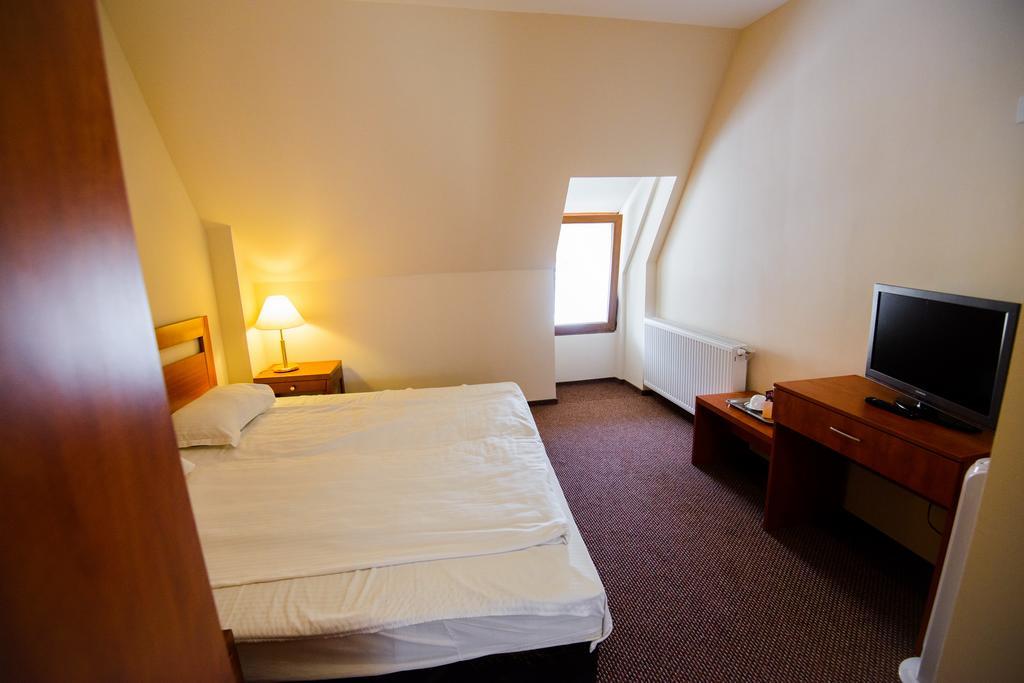 Residence Piata Sfatului Brasov Ngoại thất bức ảnh
